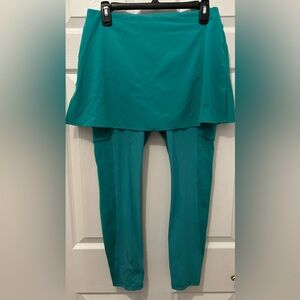 Lululemon 2-in-1 skirt tight Tennis 25"